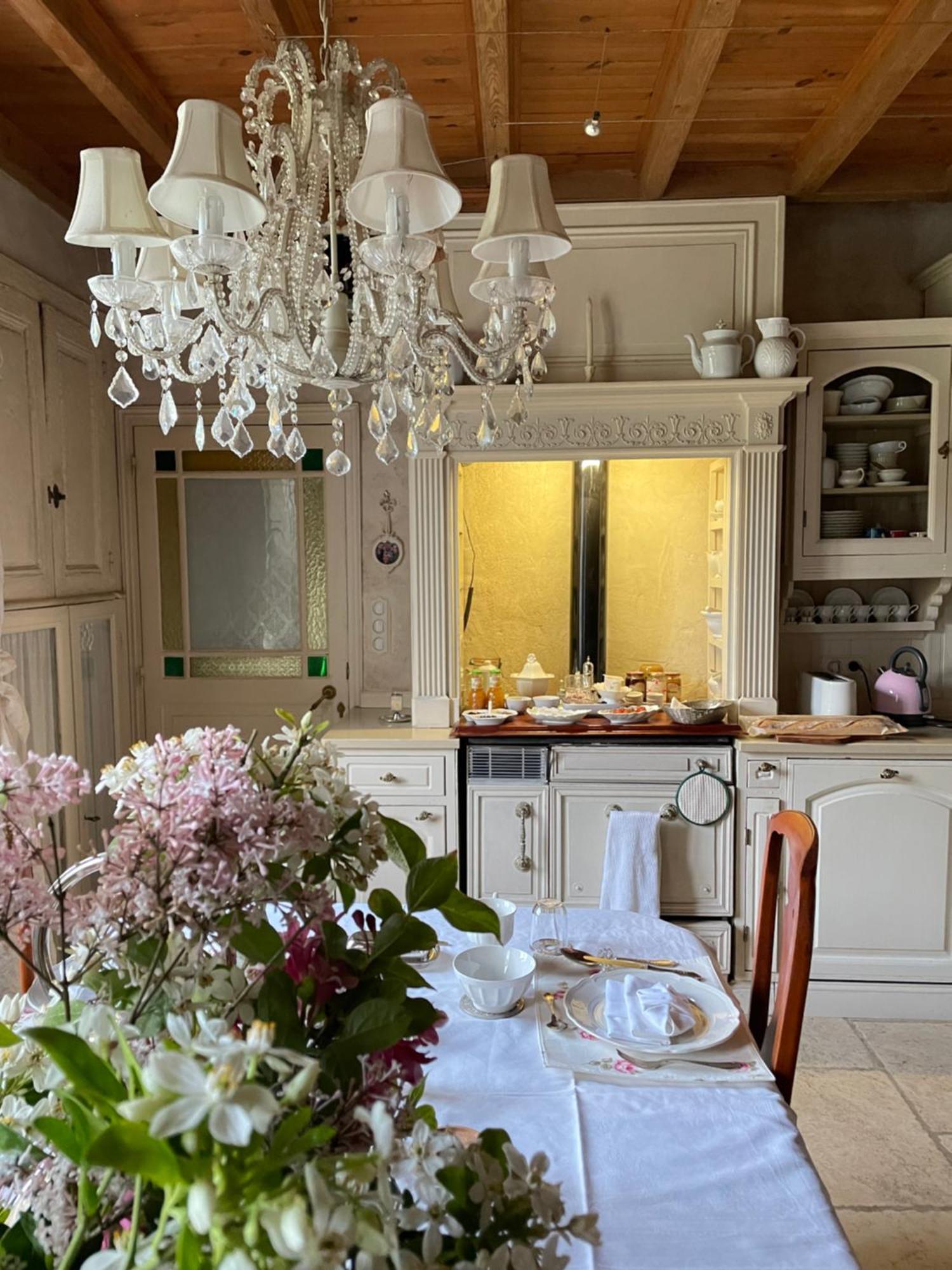 Chambre De Charme Dans Un Jardin De 1500M2 Nueil-sur-Layon Extérieur photo